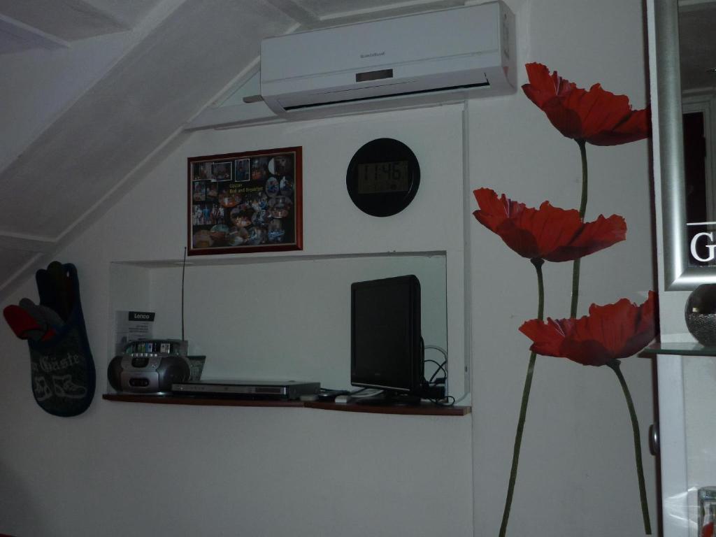 Tonnie'S Bed And Breakfast Kerkrade Kamer foto